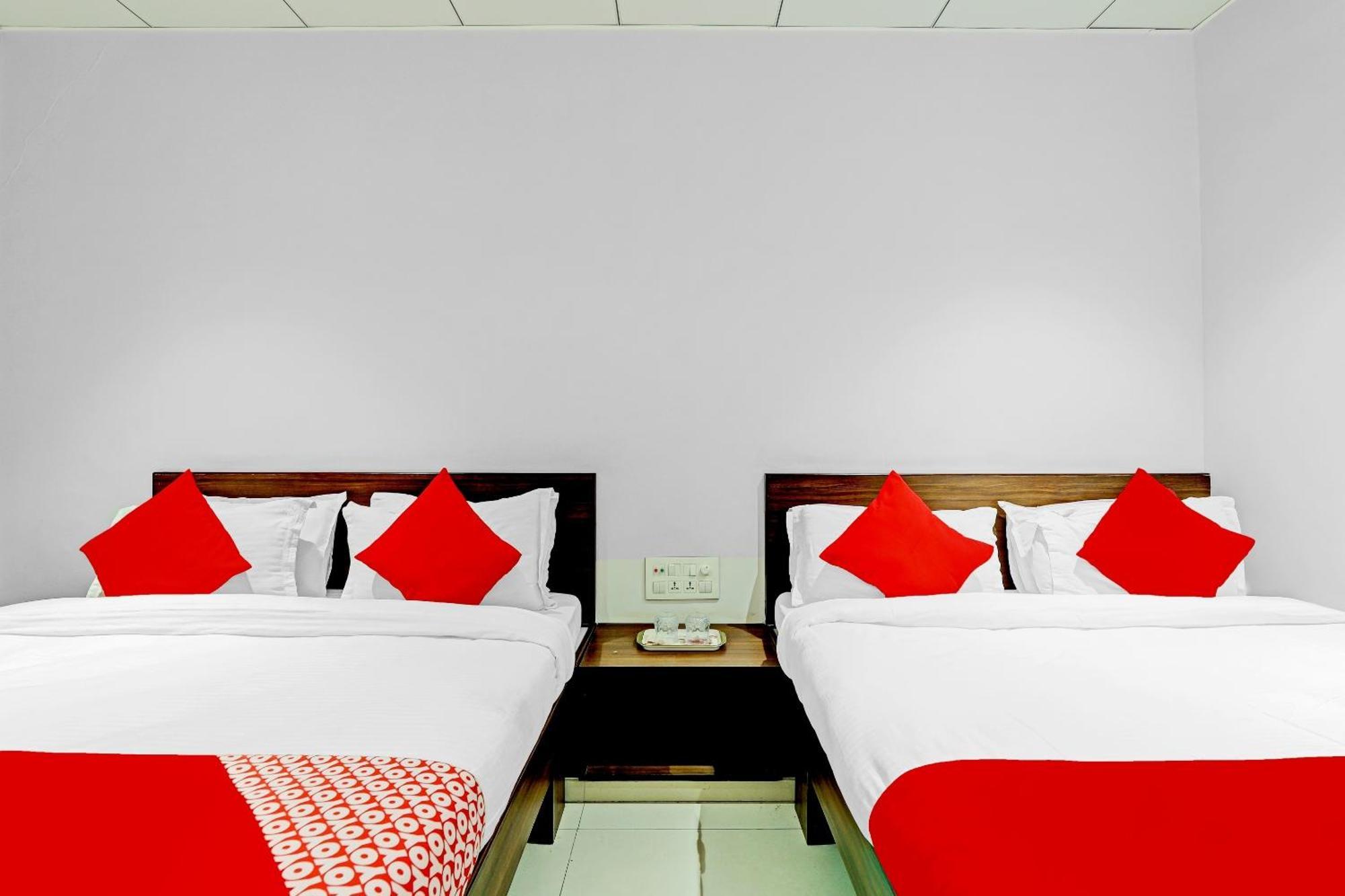 Hotel O Rishta And Jahan Banquet And Rooms Bhatha Zewnętrze zdjęcie