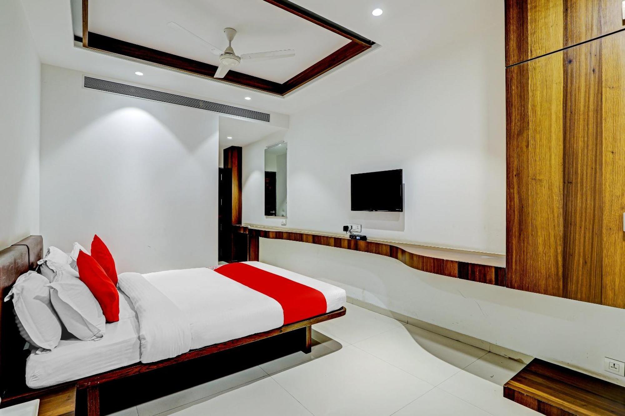 Hotel O Rishta And Jahan Banquet And Rooms Bhatha Zewnętrze zdjęcie